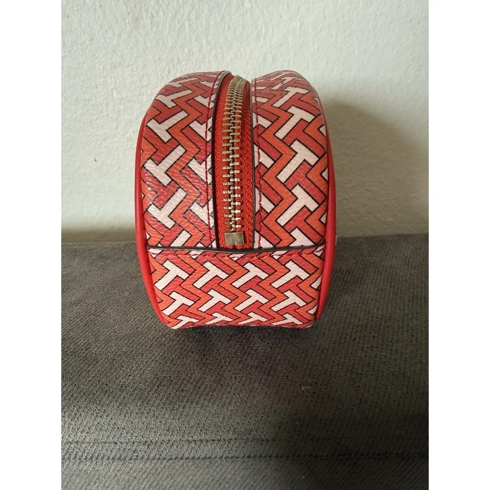 TORY BURCH Red Chevron Oval Makeup Cosmetics Bag Pouch Case 6x4x3.5